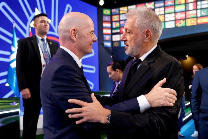 Sergio Marchi se reunió con Gianni Infantino por el descanso de los jugadores