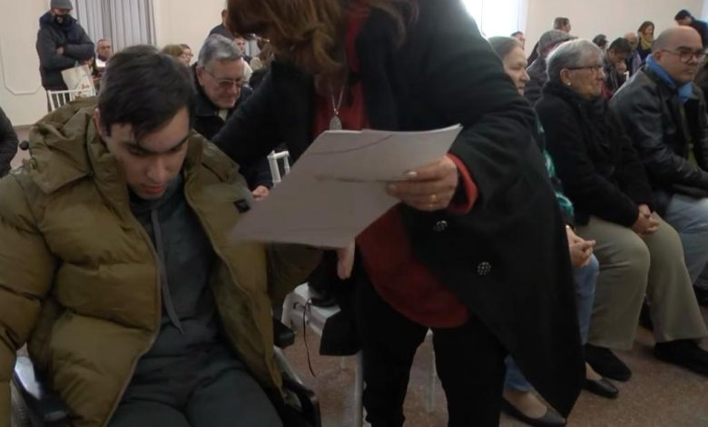 El IPDUV entrego 60 títulos de títulos de propiedad