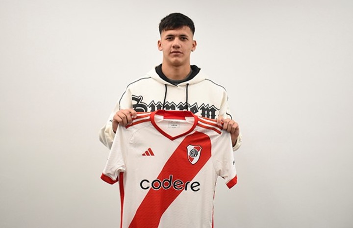 Juan Cruz Meza, hermano de Maxi.