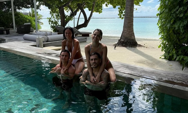 Paredes y su familia disfrutó de unos días de vacaciones con Dybala y Oriana Sabatini.