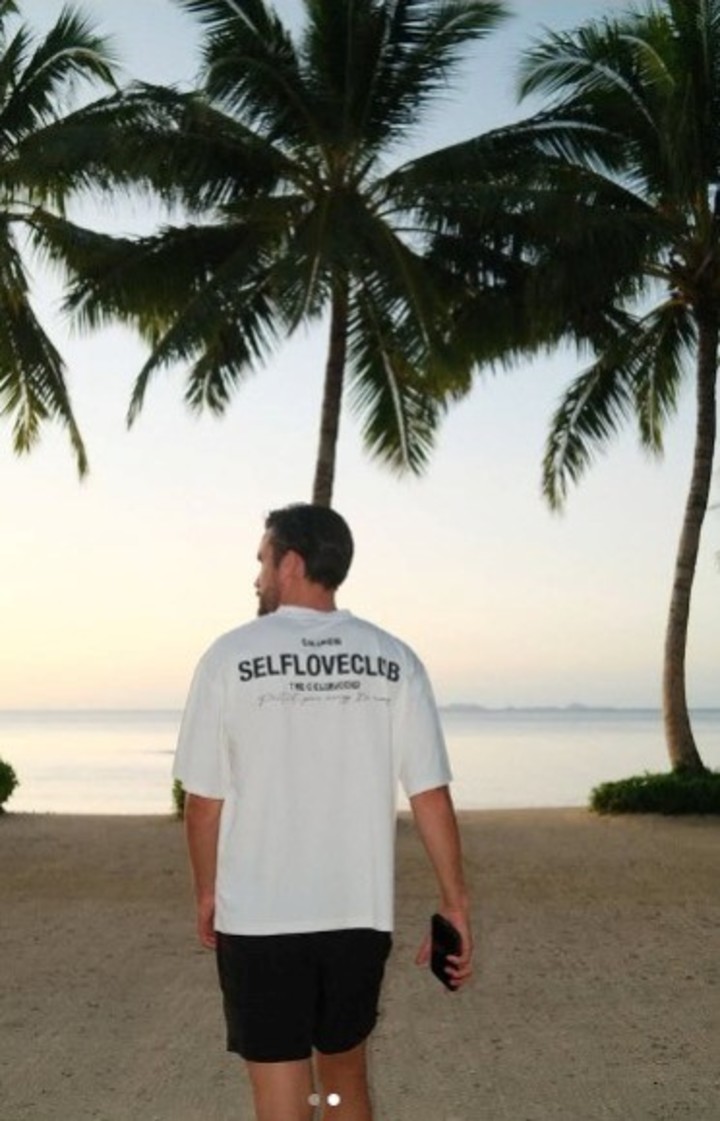 Tagliafico, en las playas de Fiji.