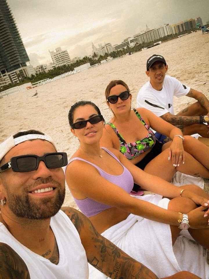 Otamendi disfrutó de unas vacaciones en Miami junto a su gran amigo, Ángel Di María.