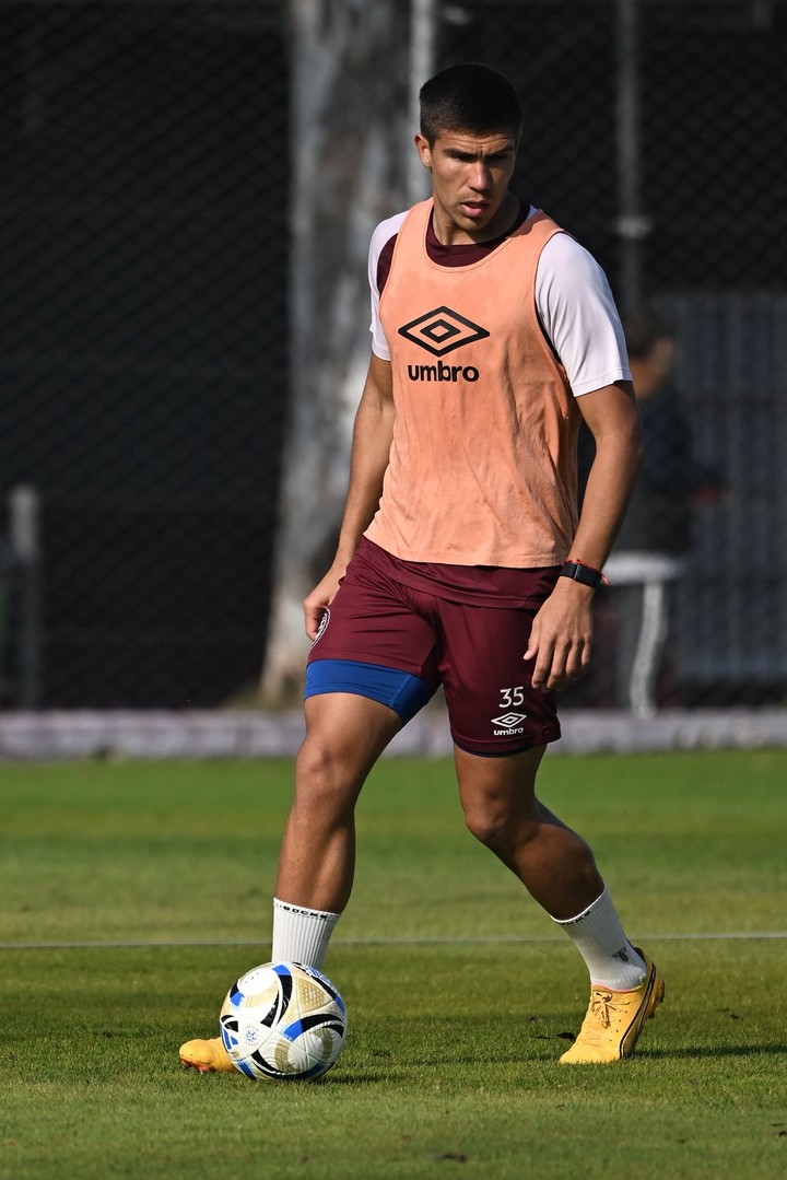 Ronaldo Dejesús, defensor de Lanús.