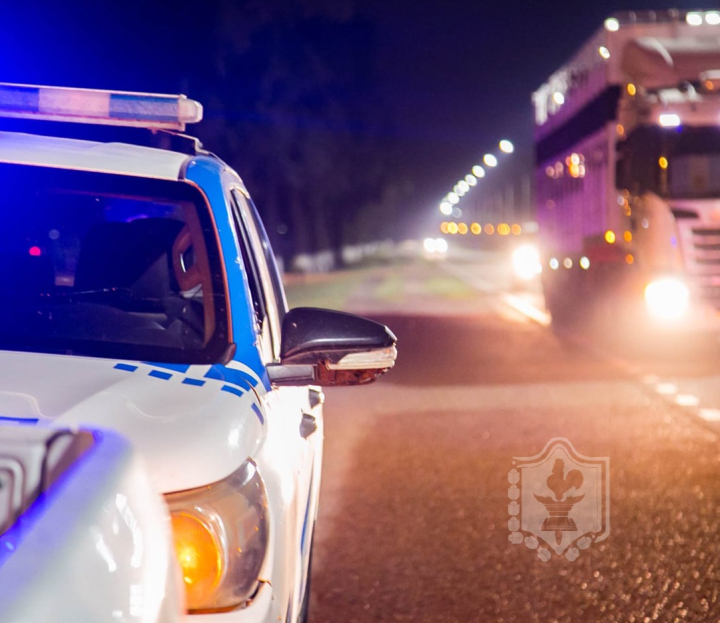 Intentó huir de un control ofreciendo dinero a la Policía