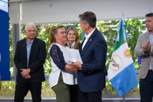 Cada peso vuelve a los chaqueños: 2.000 Ventiladores industriales y un Centro de salud que será remodelado.