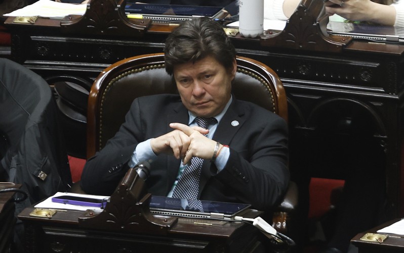 Virginia Gallardo fijó domicilio en un lote de San Cayetano para pagar menos patente