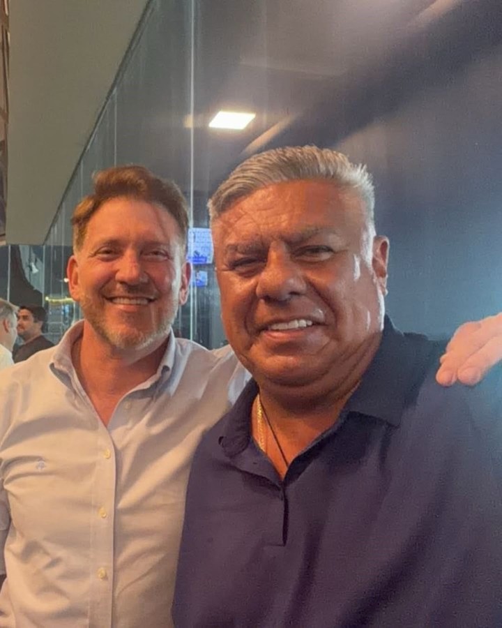 Alejandro Domínguez junto a Claudio Tapia.