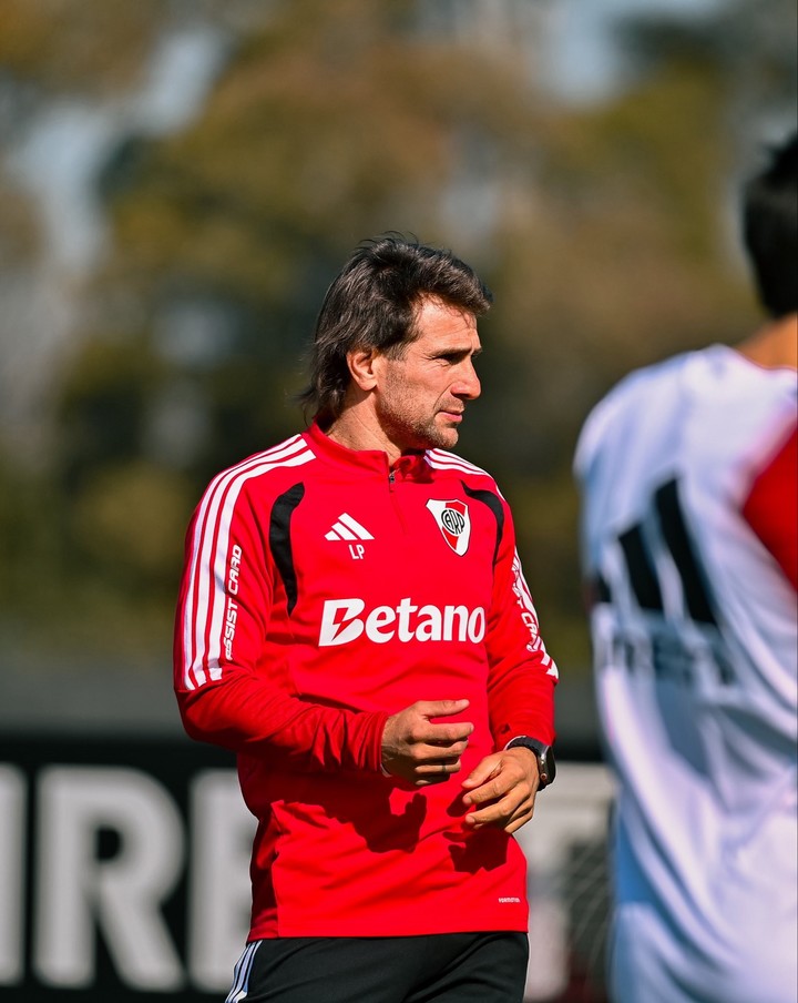 Leonardo Ponzio. Prensa River