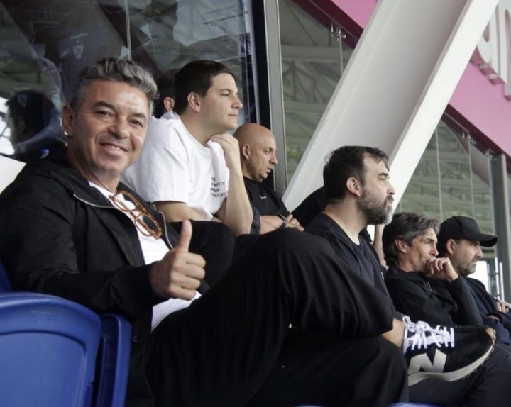 Marcelo Gallardo, entrenador de Ecuador, en Universidad Católica vs. Macará (Prensa La Tri).